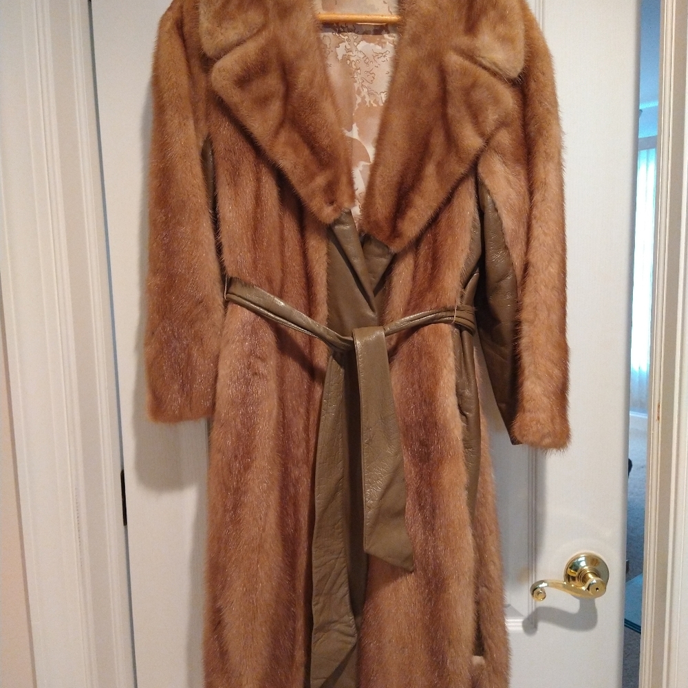 VINTAGE Mink Coat sz 8 Vintage
